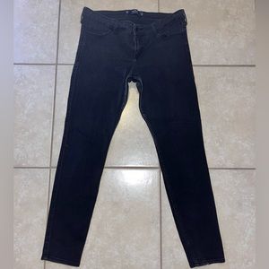 Black skinny jeans